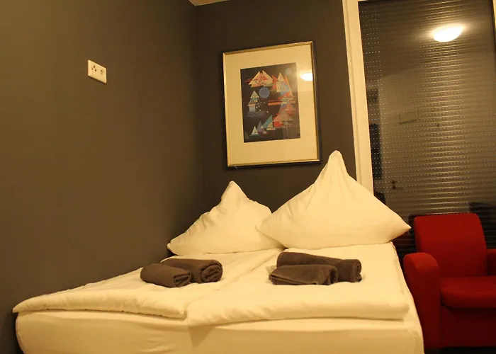 Momomotel - Self Check-in Am Stadion ホテル *