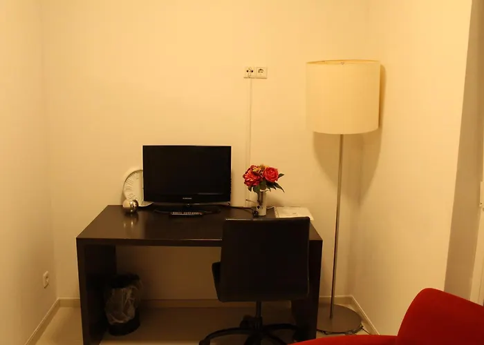 Momomotel - Self Check-in Am Stadion קלן