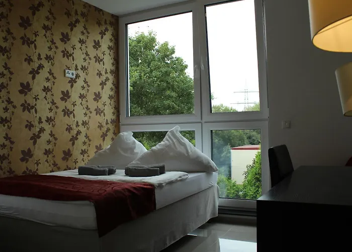 Momomotel - Self Check-in Am Stadion מלון