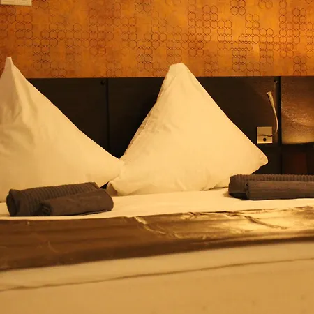 Momomotel - Self Check-in Am Stadion