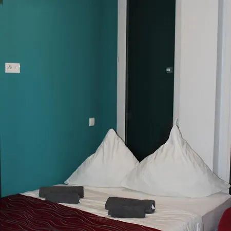 Momomotel - Self Check-in Am Stadion * Kolín nad Rýnem